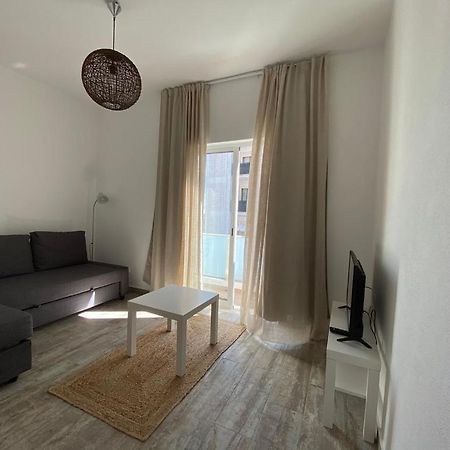 Friendly House Apartment ลากอส ภายนอก รูปภาพ
