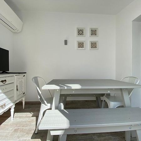 Friendly House Apartment ลากอส ภายนอก รูปภาพ