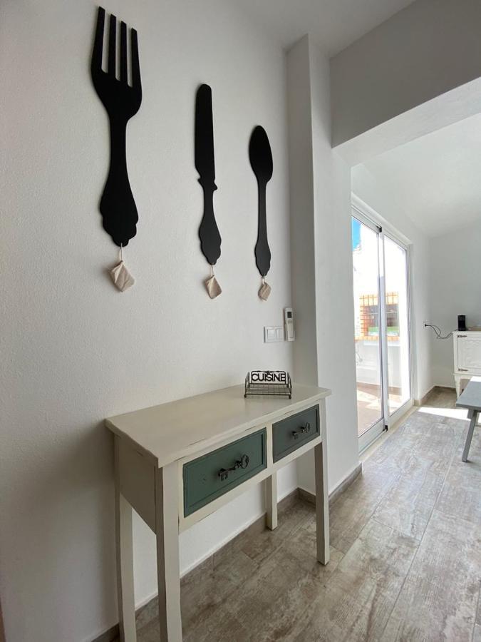 Friendly House Apartment ลากอส ภายนอก รูปภาพ