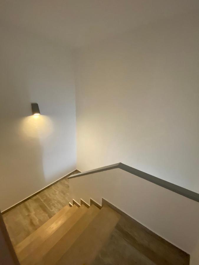 Friendly House Apartment ลากอส ภายนอก รูปภาพ
